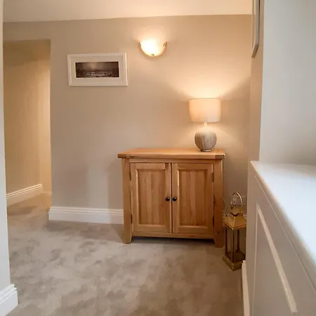 Holiday home High Mere